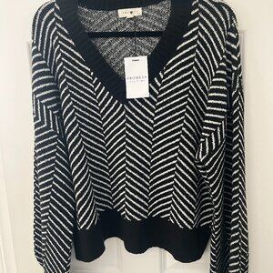 NWT - Herringbone Stripe V-Neck Sweater - Large - Black By Promesa